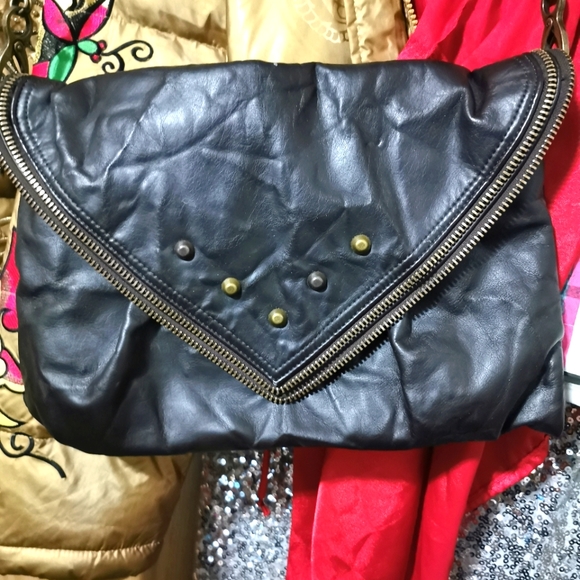 matt&nat crossbody - Picture 1 of 3